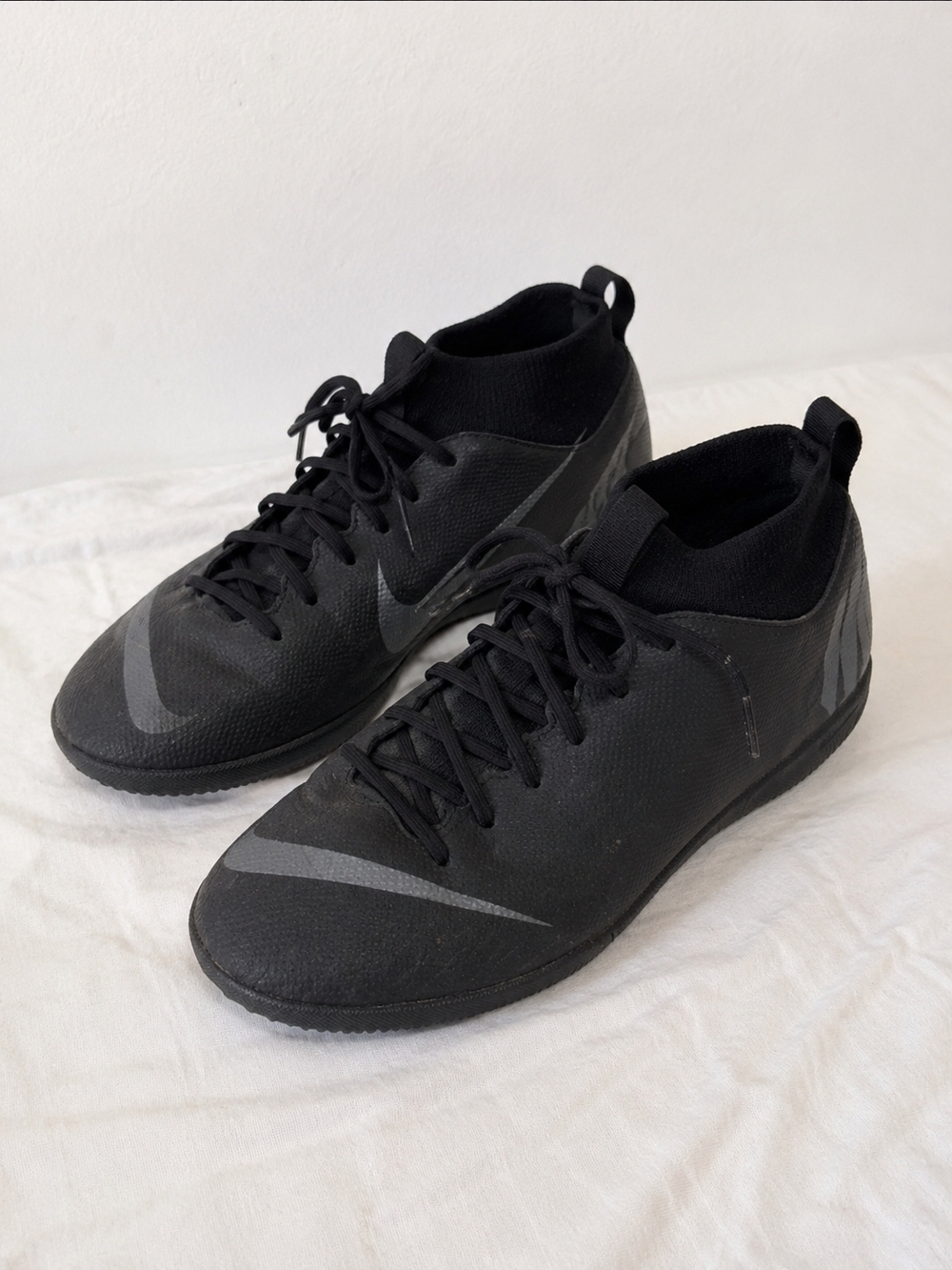 Nike Youth Black Indoor Soccer Shoes
